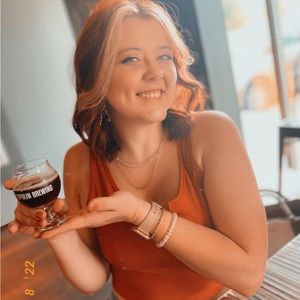 Meet your Posher, Cara